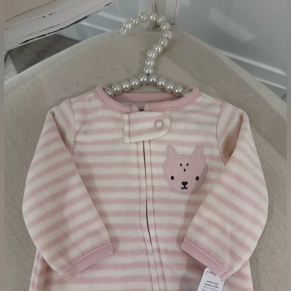 🤍 Newborn Size Pale Pink Stripe Soft Cozy Baby Footie One-Piece with Bear Patch - Picture 4 of 5
